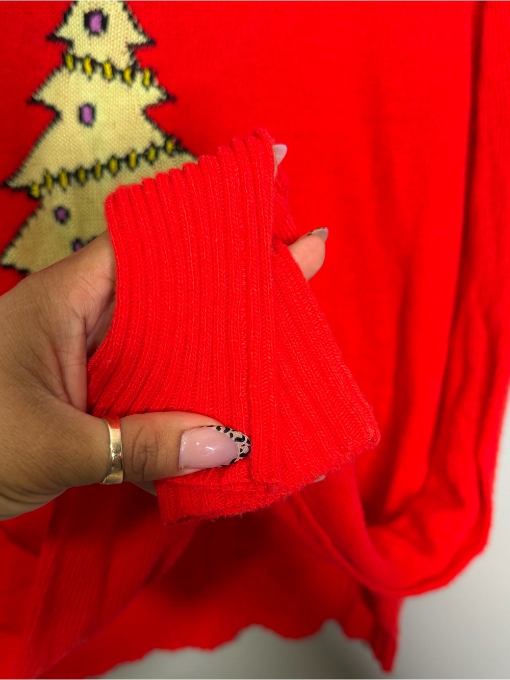 Wildfox Christmas Tree Sweater Red Graphic Knit Holiday Pullover Size M - Picture 5 of 8